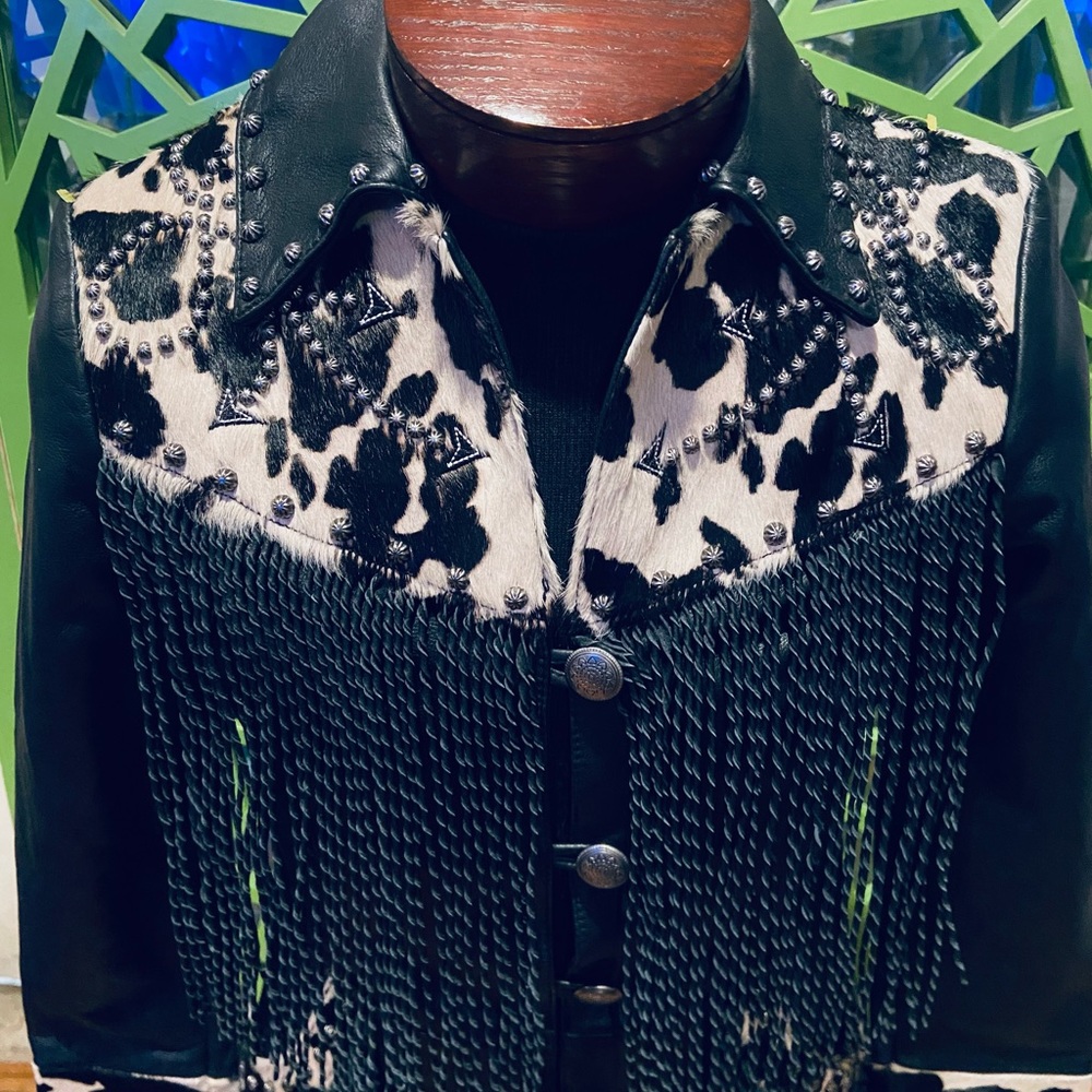Powder River Outfitters Studded Cow Hide Panels Twisted Fringe Leather Jacket - Picture 7 of 14
